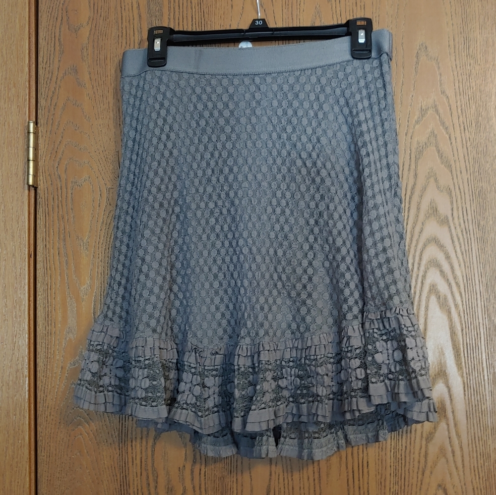 Grey patterned skirt